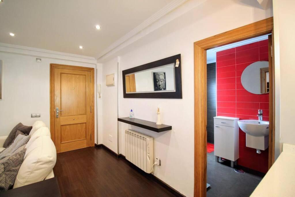 Nuevo 8 Minutos Ayuntamiento, 10 Catedral, Wifi Apartment